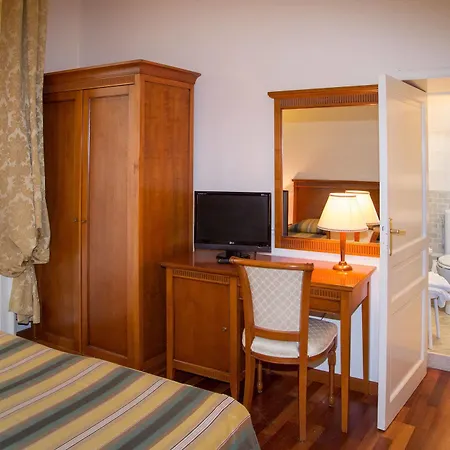 Acropoli 3*